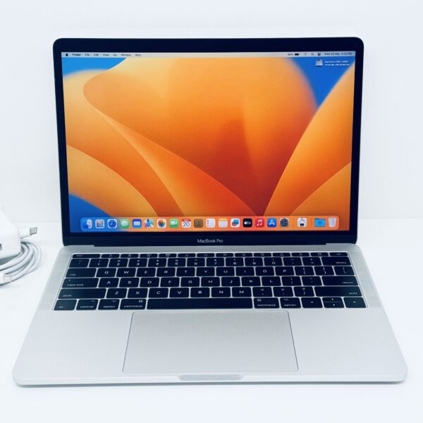 13.3" MacBook Pro / 7868345
