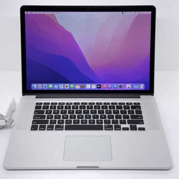 15.4" MacBook Pro | 7868421
