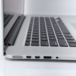 15.4" MacBook Pro | 7868421 - Image 7